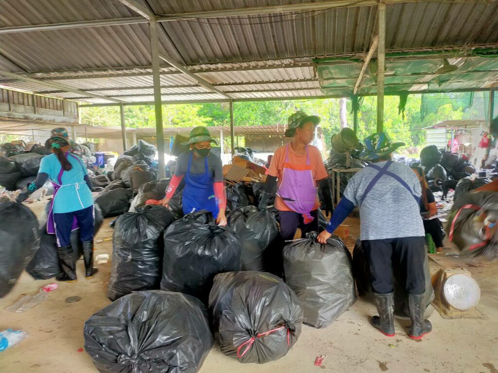 ขยะรีไซเคิล