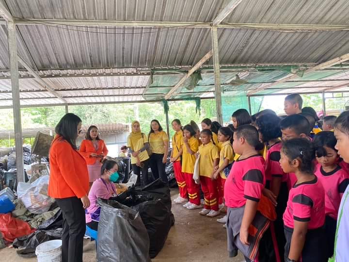 เรียนรู้ระบบขยะ